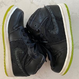 Nike Air Jordan Retro 1 High Top Toddler Sz 9c
